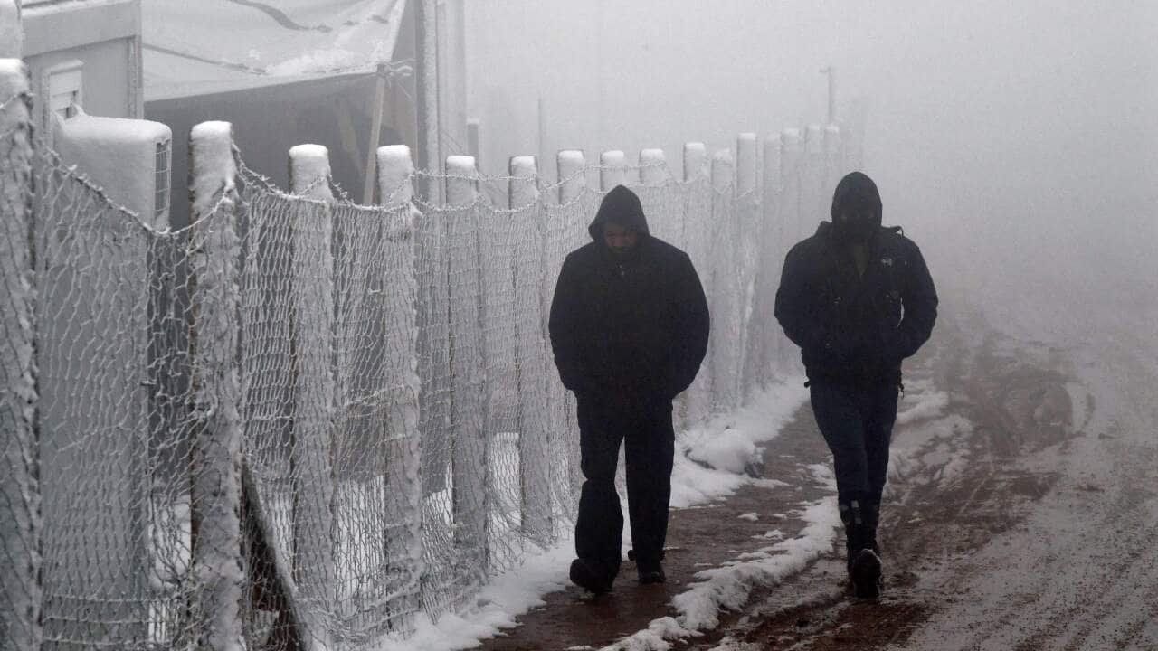 A refugee crisis is brewing in northwestern Bosnia and Herzegovina, as hundreds battle freezing winter conditions.