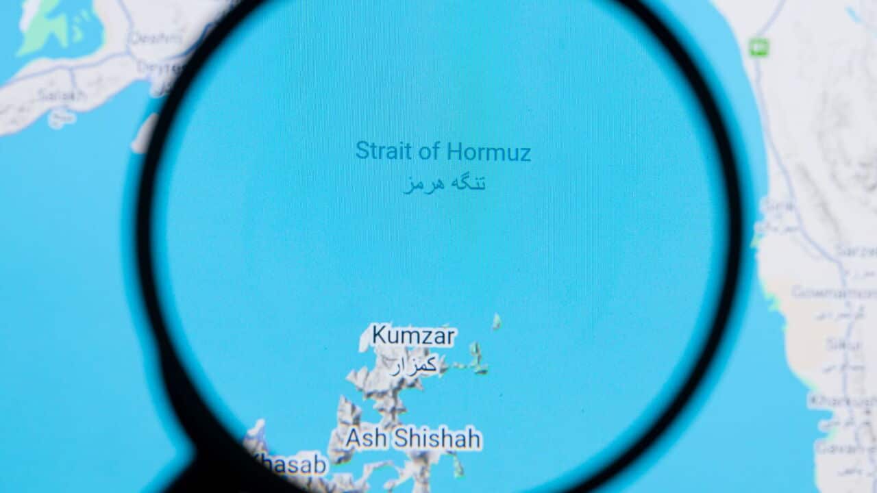 Lo Stretto di Hormuz visto attraverso una lente d'ingrandimento.
