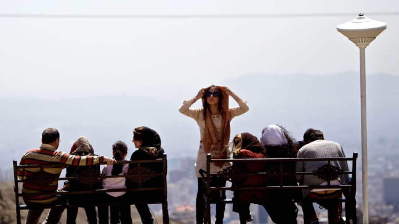 iran_woman_130531_getty_215908488