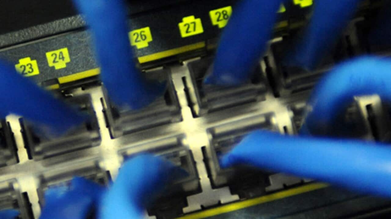 broadband_0704_B_aap_183263411