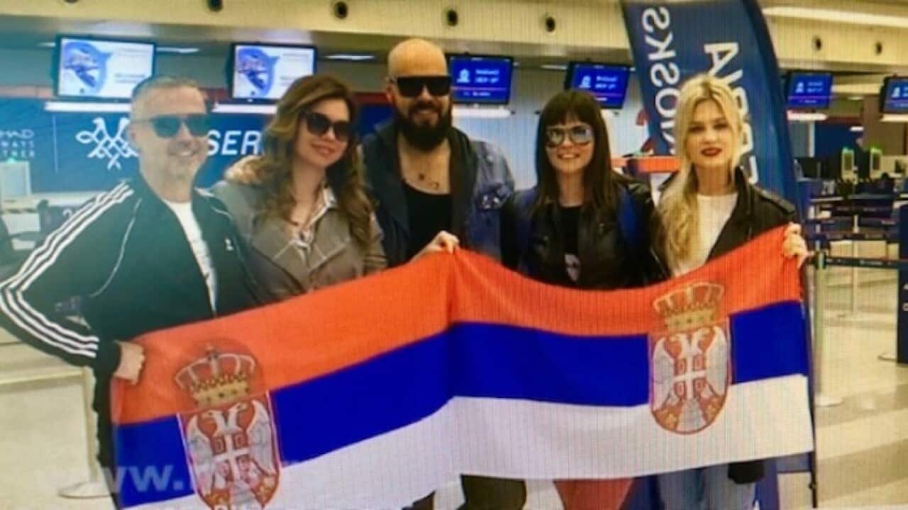 Невена Божовић за пропратним гласовима пре пута за Тел Авив