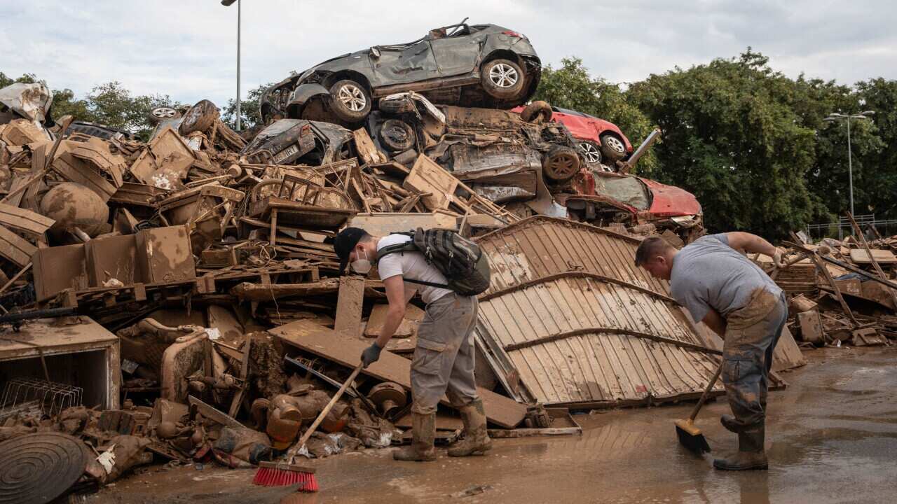 Floods Cleanup Efforts Continue - Spain