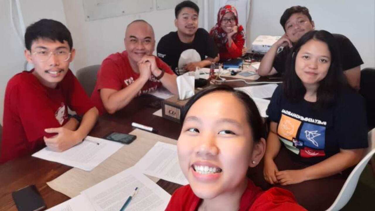 The closing program to a collaborative activity between Sekolah Damai Indonesia Bandung or Sekodi Bandung and Peacegen (22 May 2019).