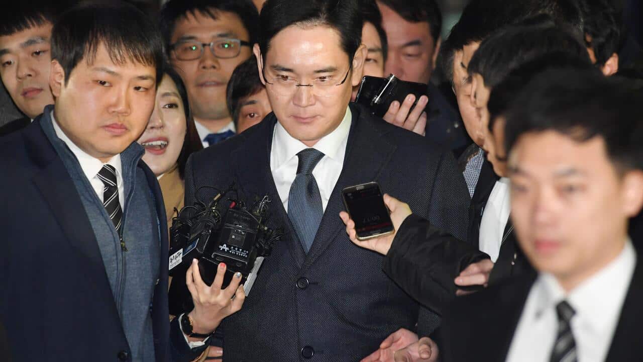 Lee Jae Yong (C), vice chairman of Samsung Electronics Co., leaves the Seoul Central District Court on Feb. 16, 2017, after attending a hearing.