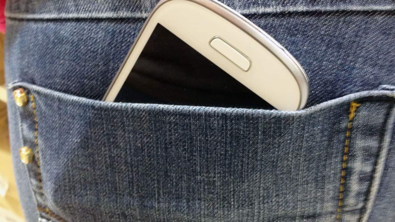 A woman with a phone in her back pocket (Lelia Valduga-Getty Images).jpg