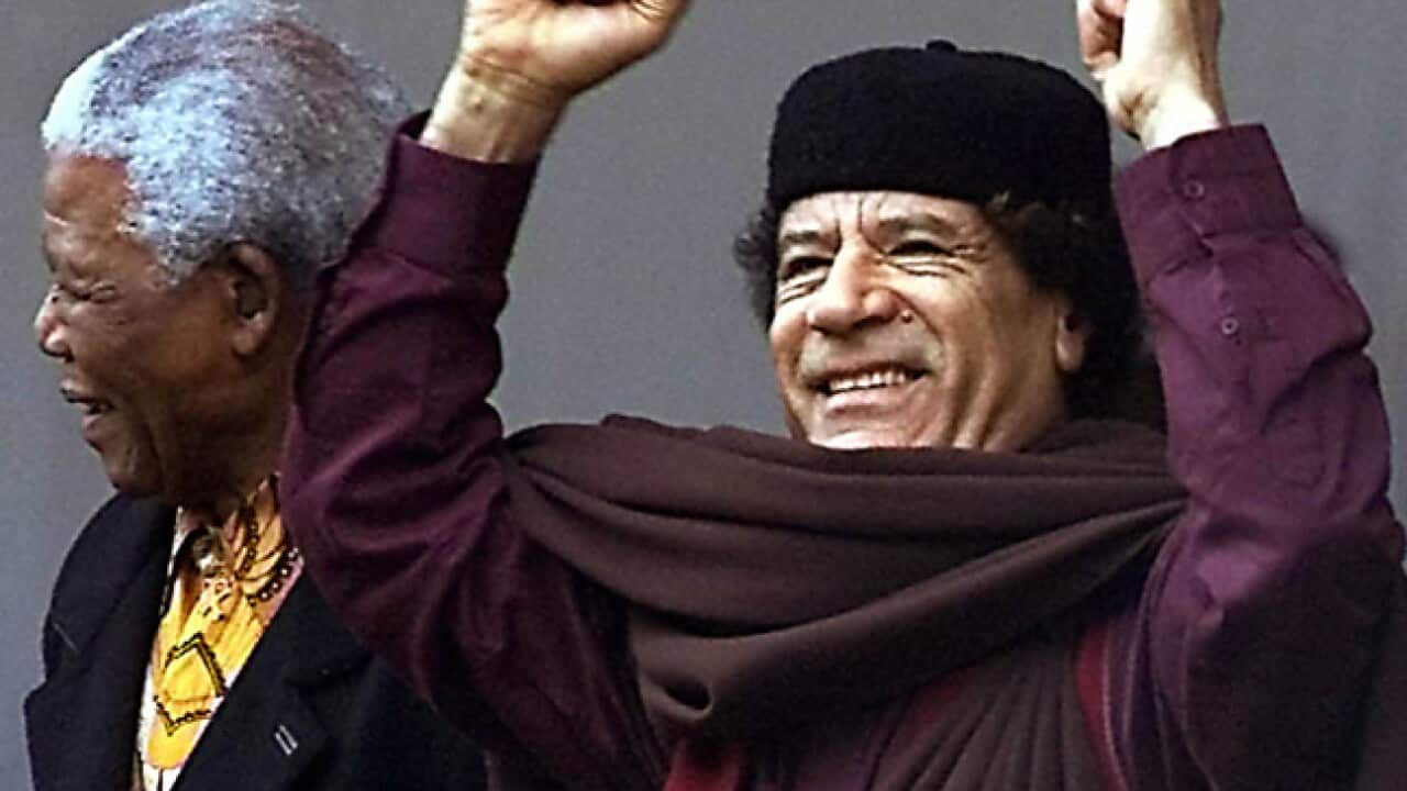 110825_Gaddafimandela_b_aap_1922861723