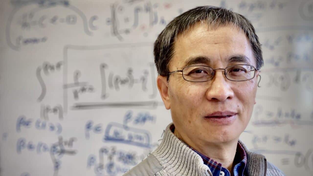 新英格兰大学华人数学教授杜一宏(Yihong Du)