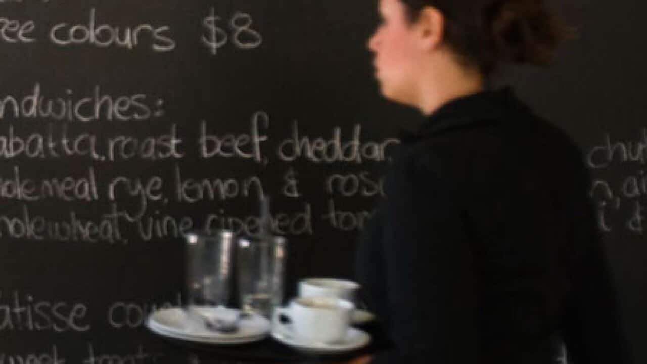 waiter_S_1201_b_aap_1259695706