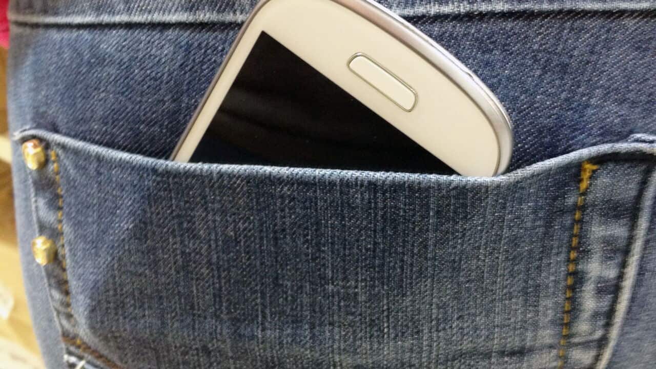 A woman with a phone in her back pocket (Lelia Valduga-Getty Images).jpg