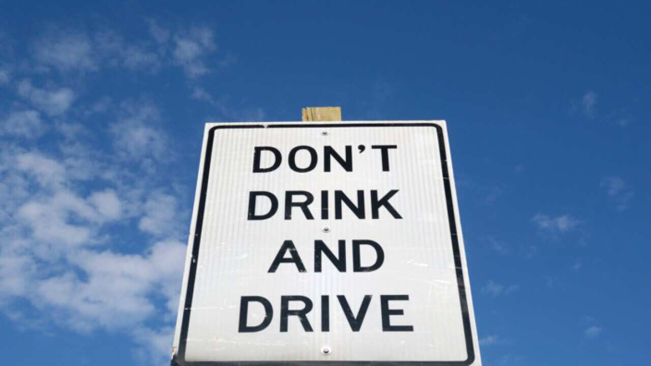 "Don't drink and drive" road sign