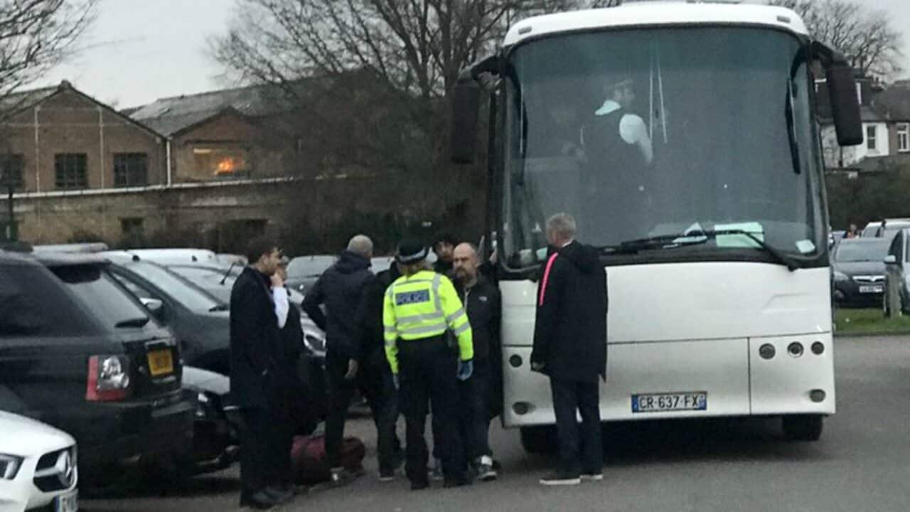 PSG fans coach