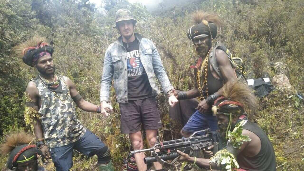 Indonesia Papua Hostage Pilot <YONHAP NO-0683> (AP)