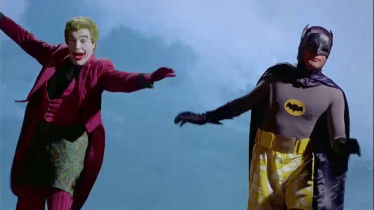 BATMANLAND - Surfing Batman