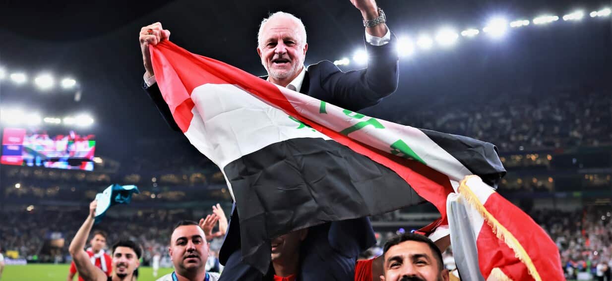 Futbol başkanı, Avustralyalı antrenör Graham Arnold için Irak vatandaşlığı talep ediyor.