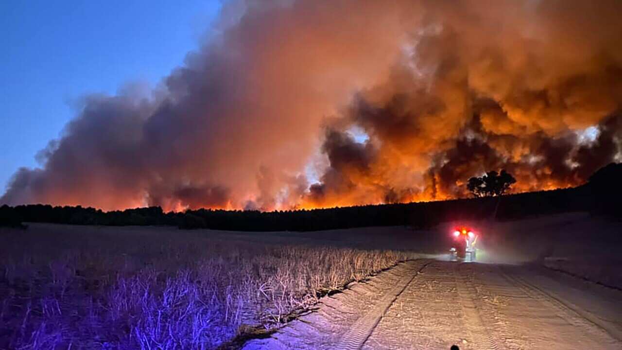 Firefighters in Western Australia are continuing to battle a major bushfire north of Perth, with severe conditions over coming days adding to the fire risk.