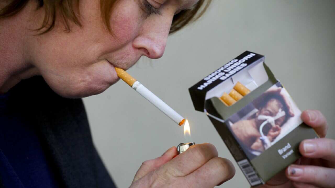 Arthritis linked to female smokers