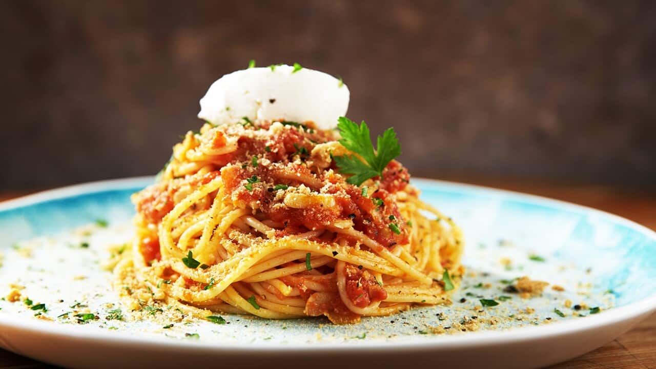 Crunchy garlic-rusk pasta (Skordomakaronada) from My Greek Table