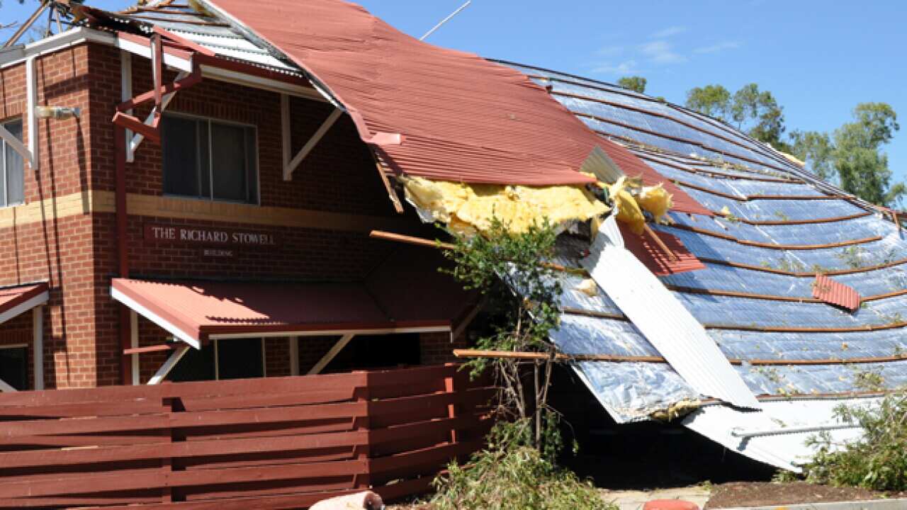 perth_storm_L_110301_aap_337440704