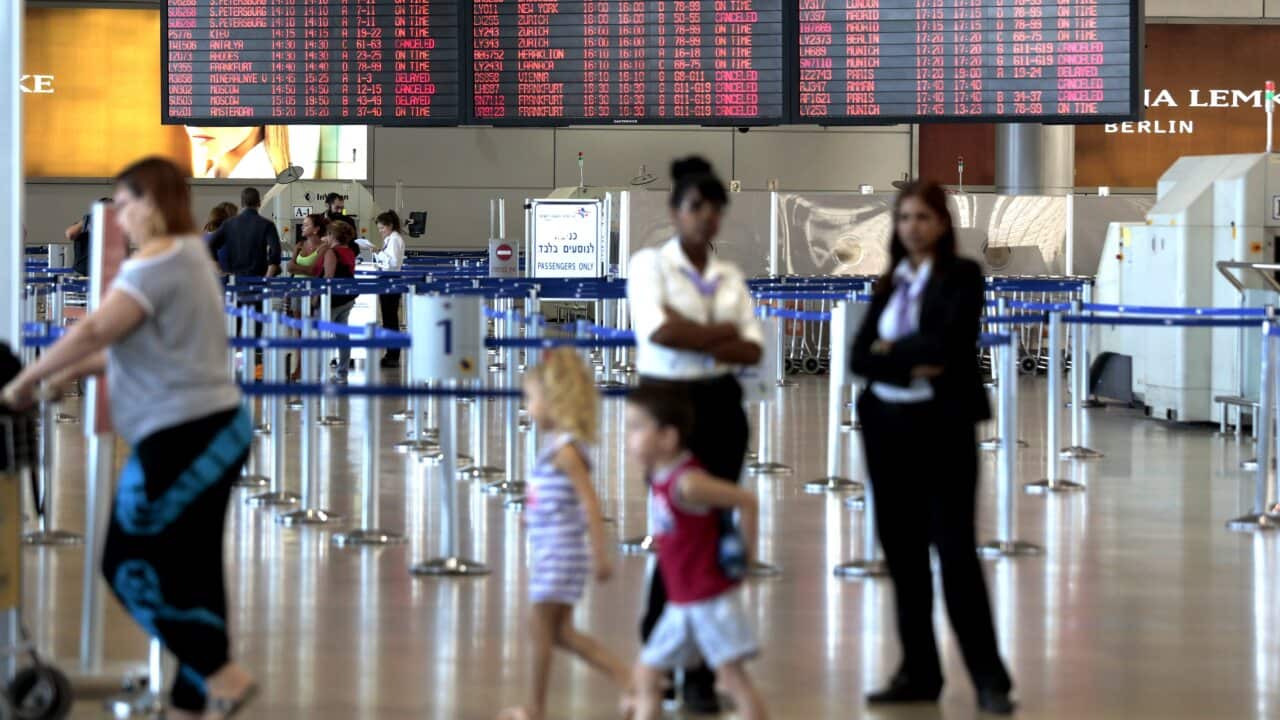 Top airlines shun Israel for second day