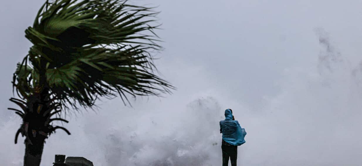 Hundreds of thousands evacuated as Typhoon Bavi barrels towards China