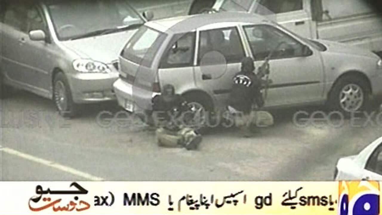 lahore_mosque_attack_100528_ap_aap_B_1577099077