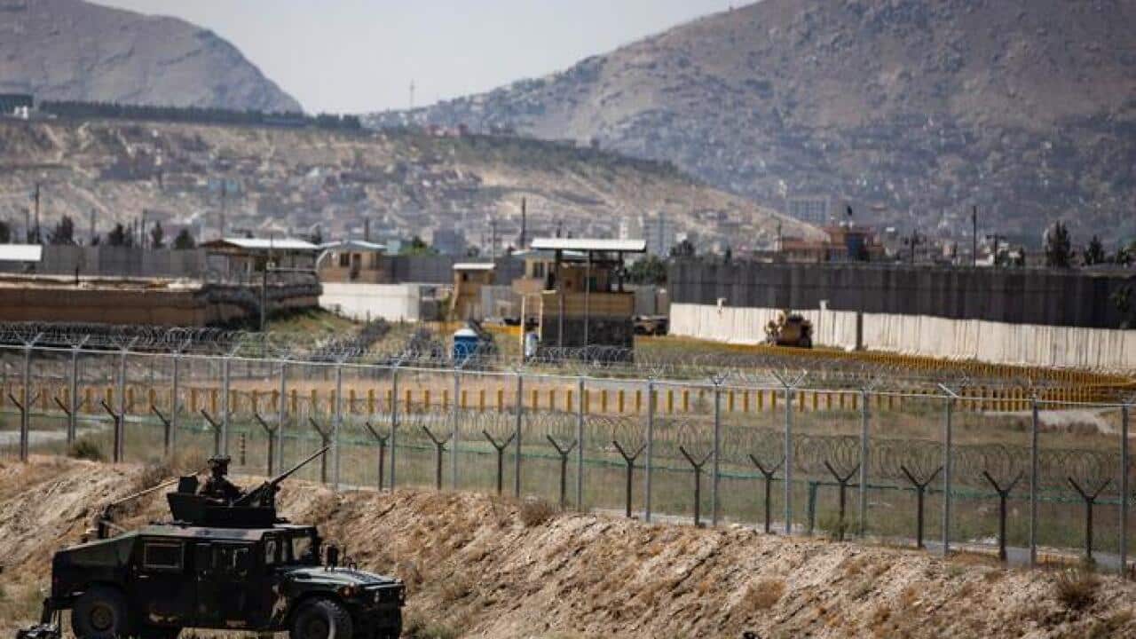 گوشهای از میدان هوایی بینالمللی کابل، چهارشنبه، ۲۵ آگست ۲۰۲۱.