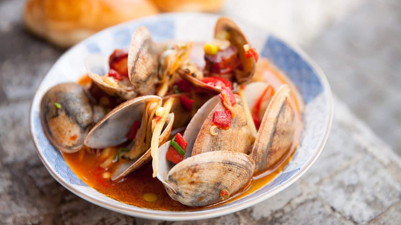 Clams with lap cheong