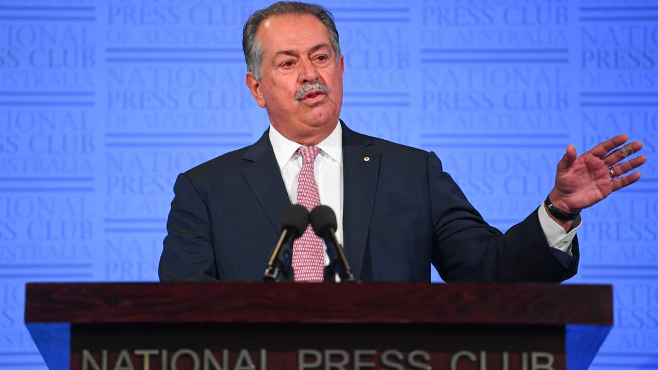 Image for read more article 'ΔΙΑΒΑΣΤΕ ΚΑΙ ΑΚΟΥΣΤΕ ΑΚΟΜΑ'