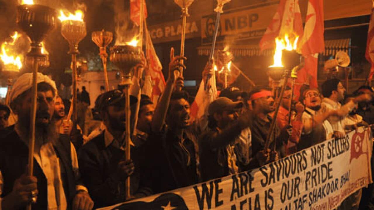 siddiqui_protest_pakistan_100204_B_getty_1000029107