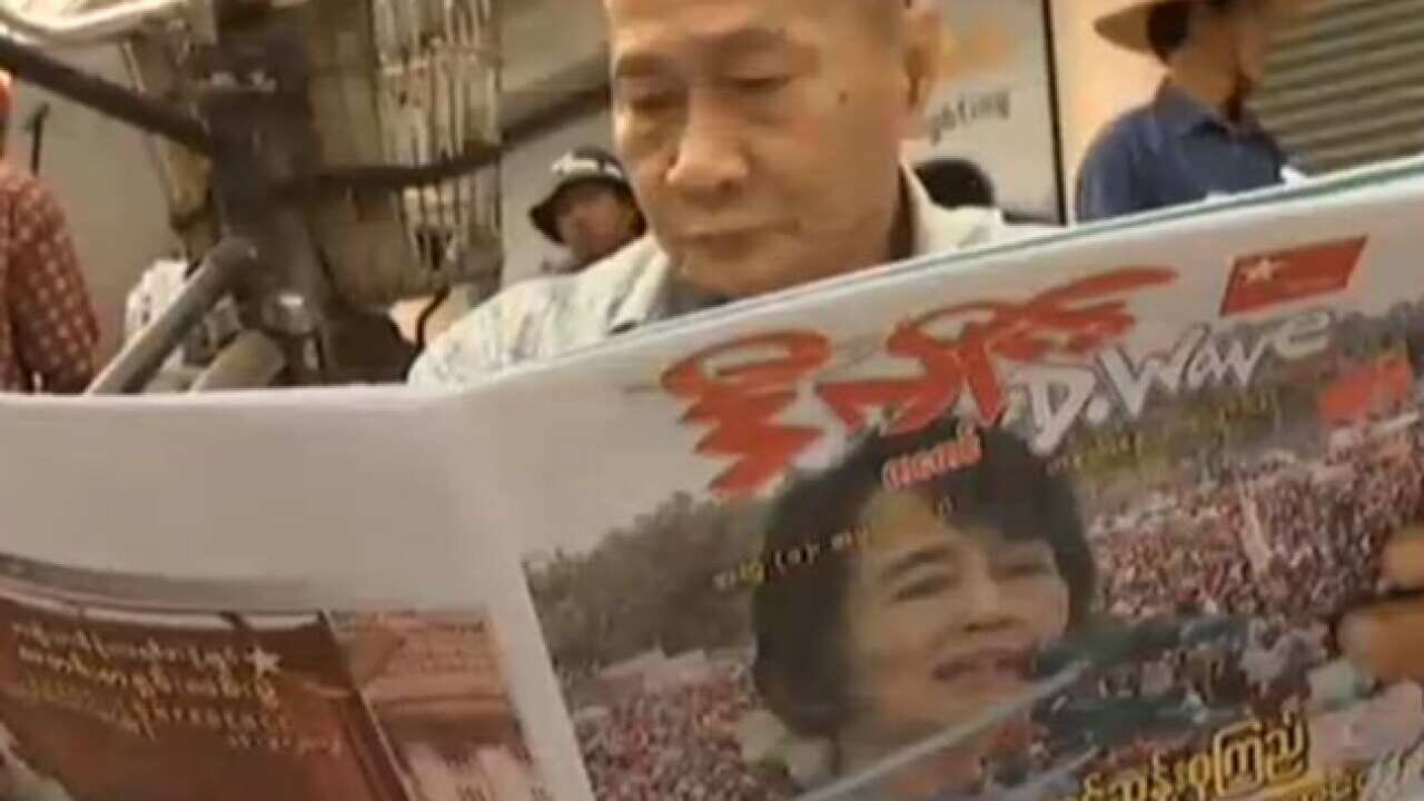 burma_newspaper_walkleys_121204_sbs_311894511