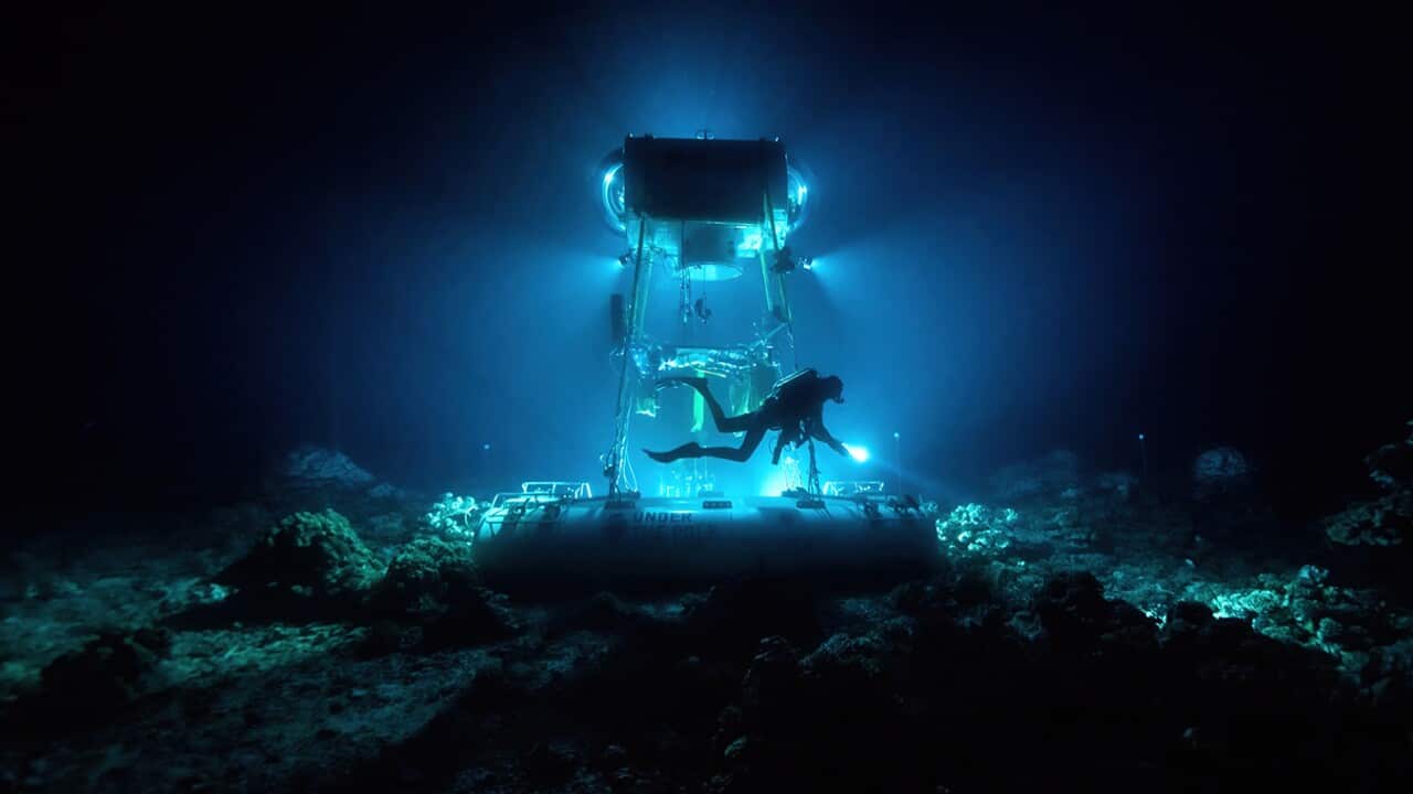 Copyright Franck GazzolaUnder The Pole.jpg