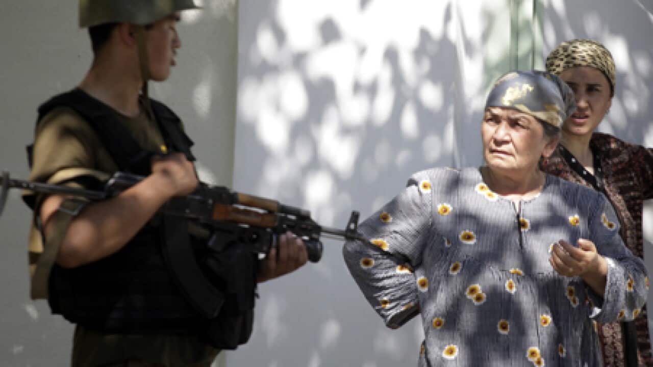 Kyrgyzstan_troops_b_100622_afp_1294199709