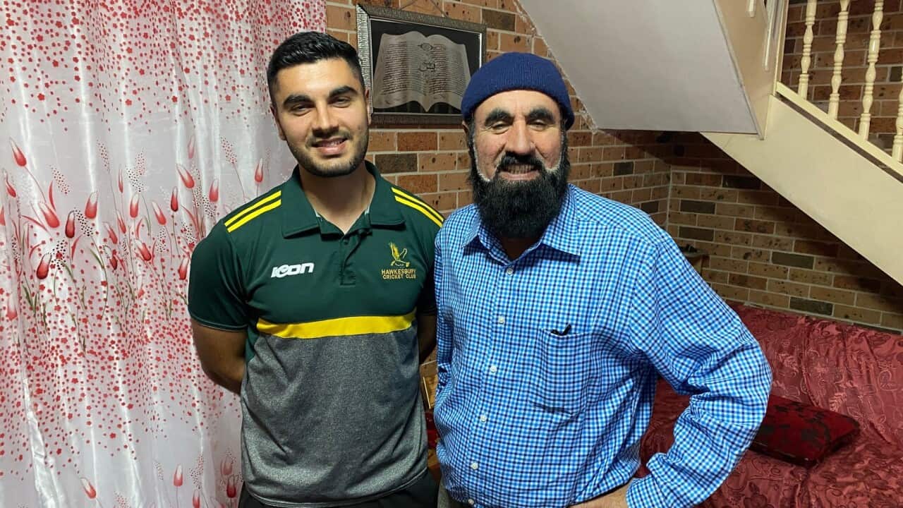 نور تنها به همراه پدرش محمد