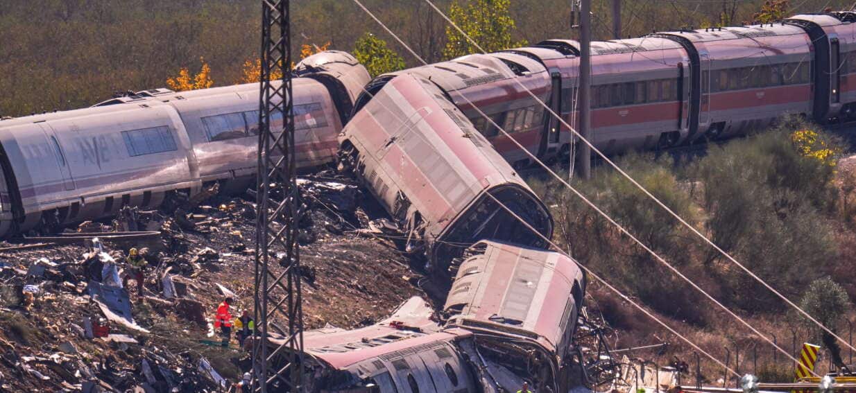 Fears mount for two Australians caught in catastrophic Spanish high-speed rail disaster