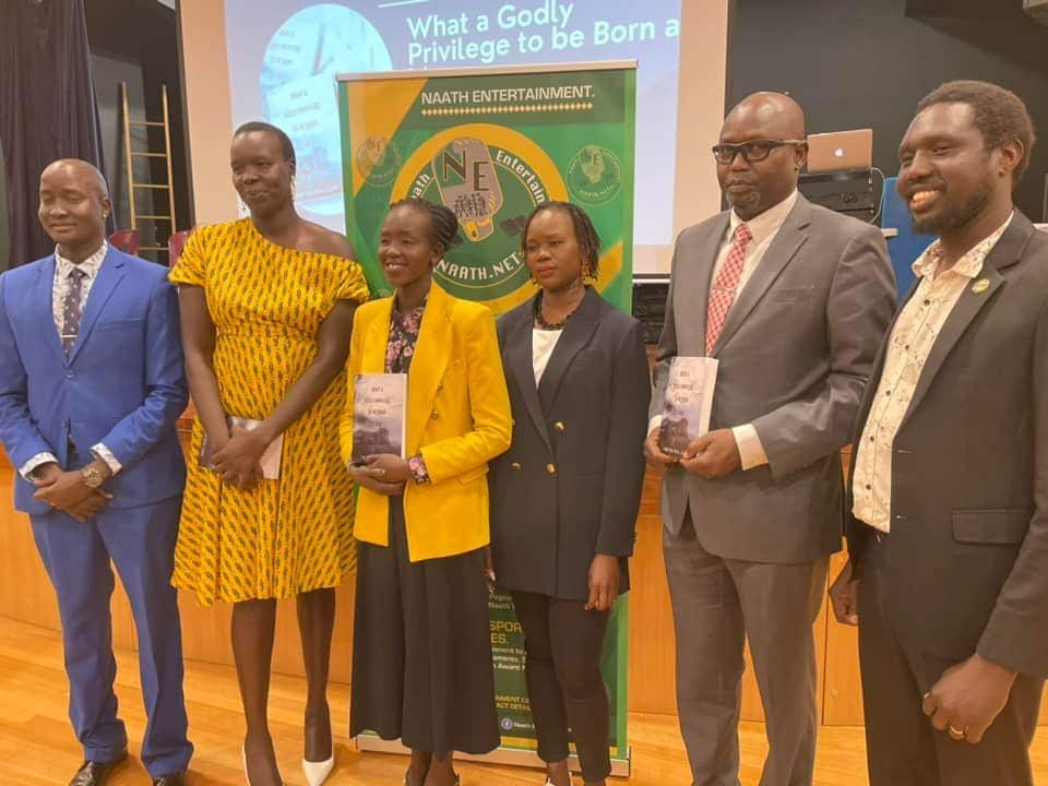 Tabitha Nyaziel with the members of the community