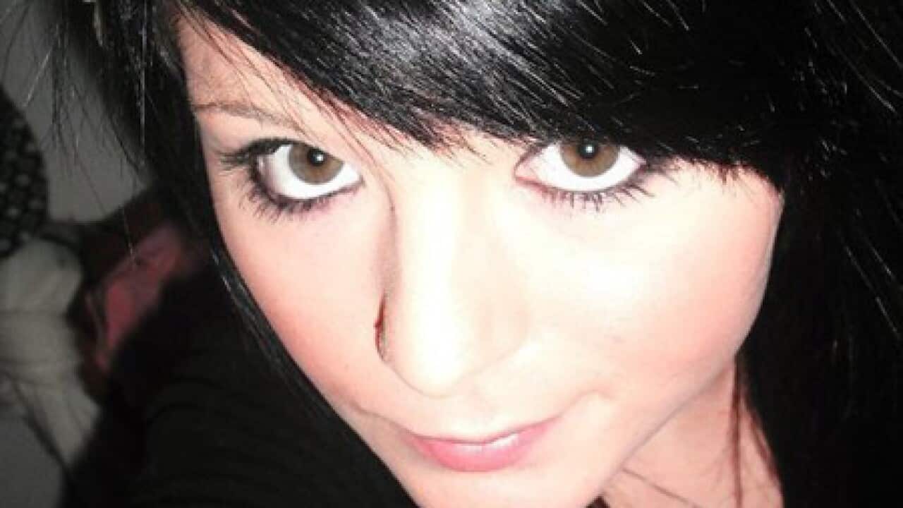 chantelle_rowe_101011_B_facebook_1028551956