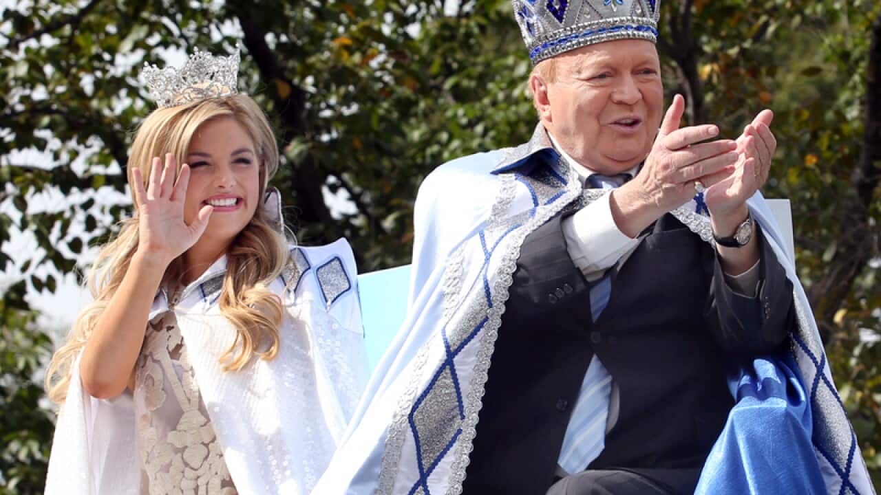 Moomba king Bert Newton (R) and queen Lucy Durack