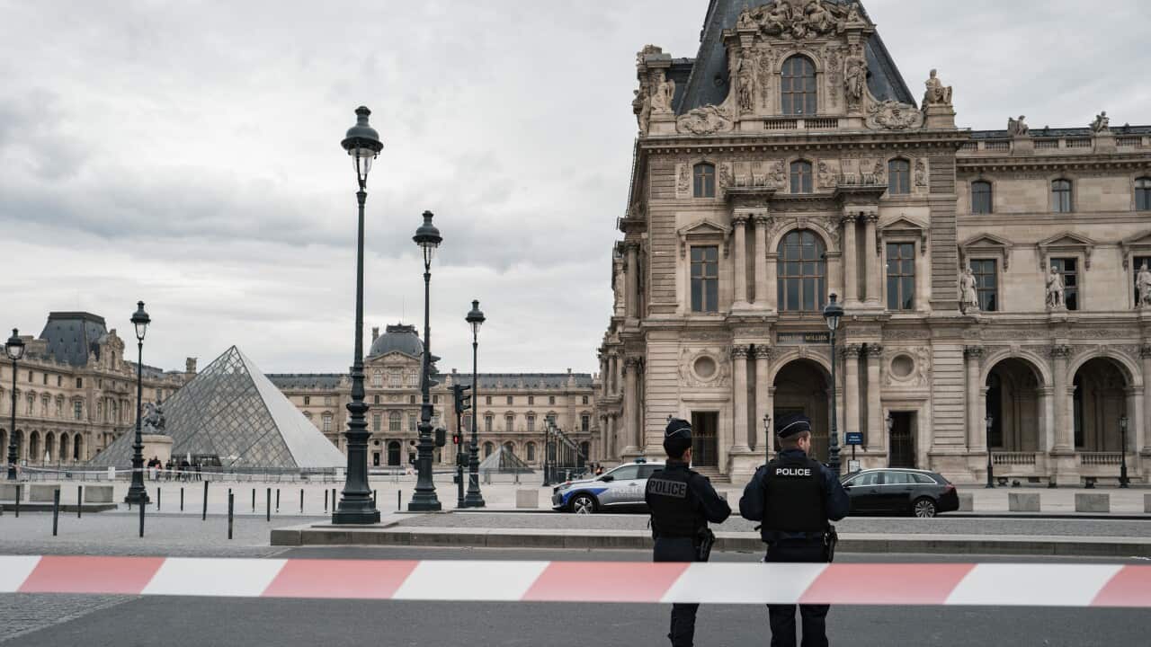 Louvre Museum In Paris Closed After Robbery