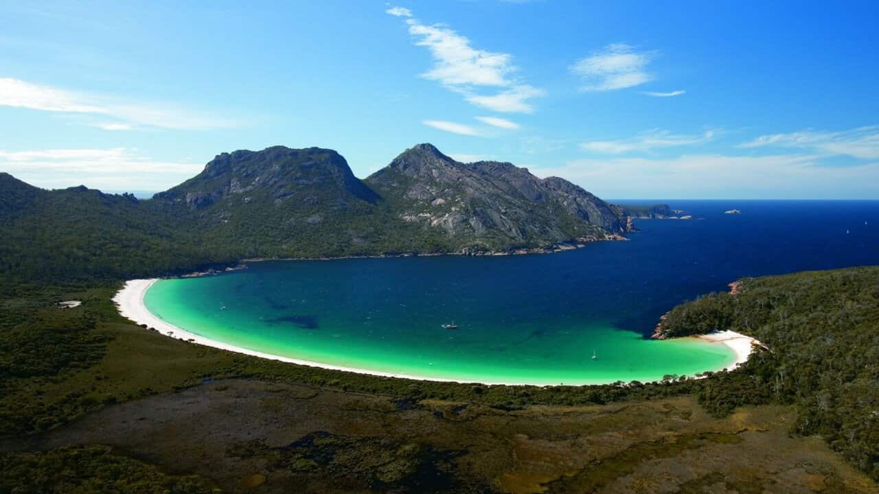HOBART - Wineglass Bay in the scenic Freycinet area of northeast Tasmania. (AAP Image/Federal Group) NO ARCHIVING, EDITORIAL USE ONLY ** TO GO WITH TRAVEL FEATURE: TRAVEL TASMANIA PURE **