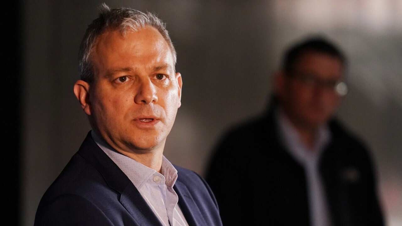 Brett Sutton, Ministro della Sanità del Victoria