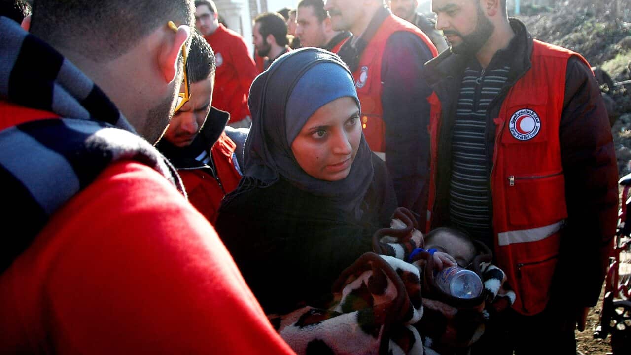 140210_syria_homs_convoy_aap.jpg