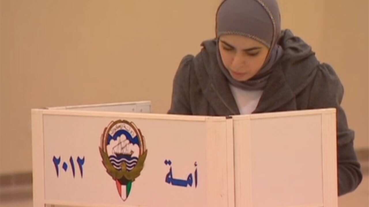 kuwait_voting_120203_B_SBS_1859353794