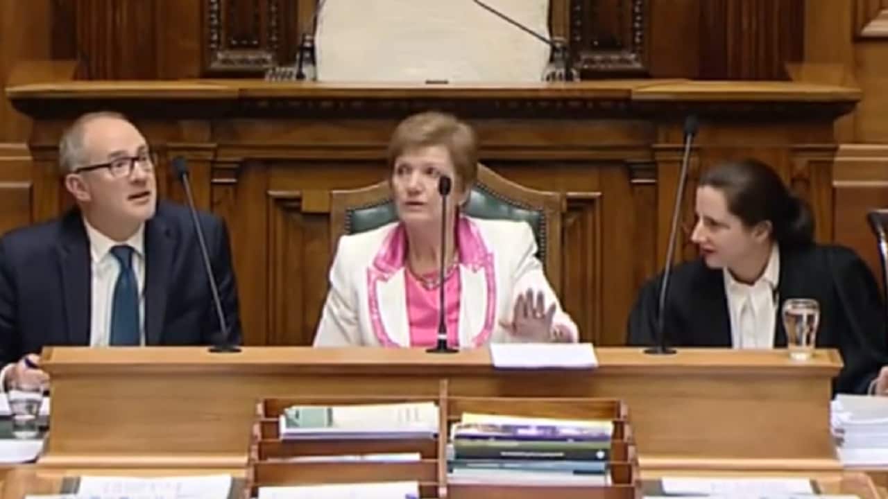 The moment the earthquake hit New Zealand parliament.