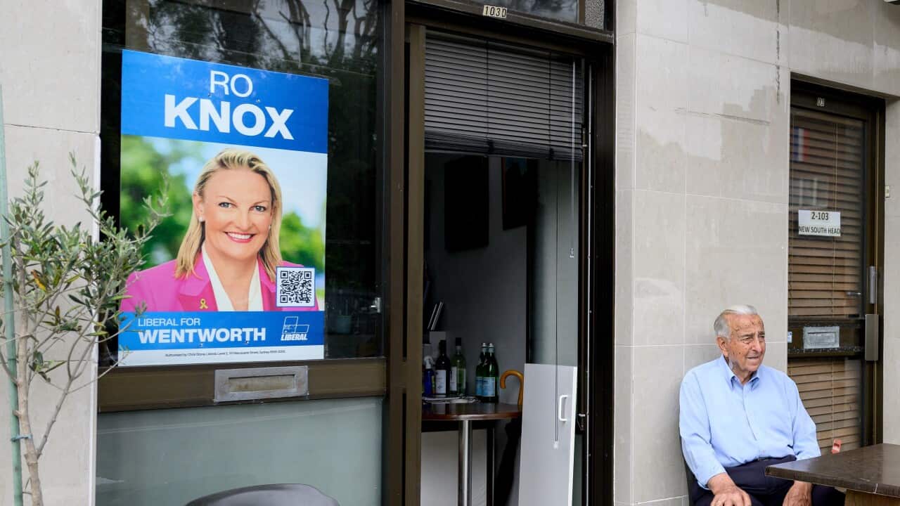 Ro Knox photo cropped.jpg