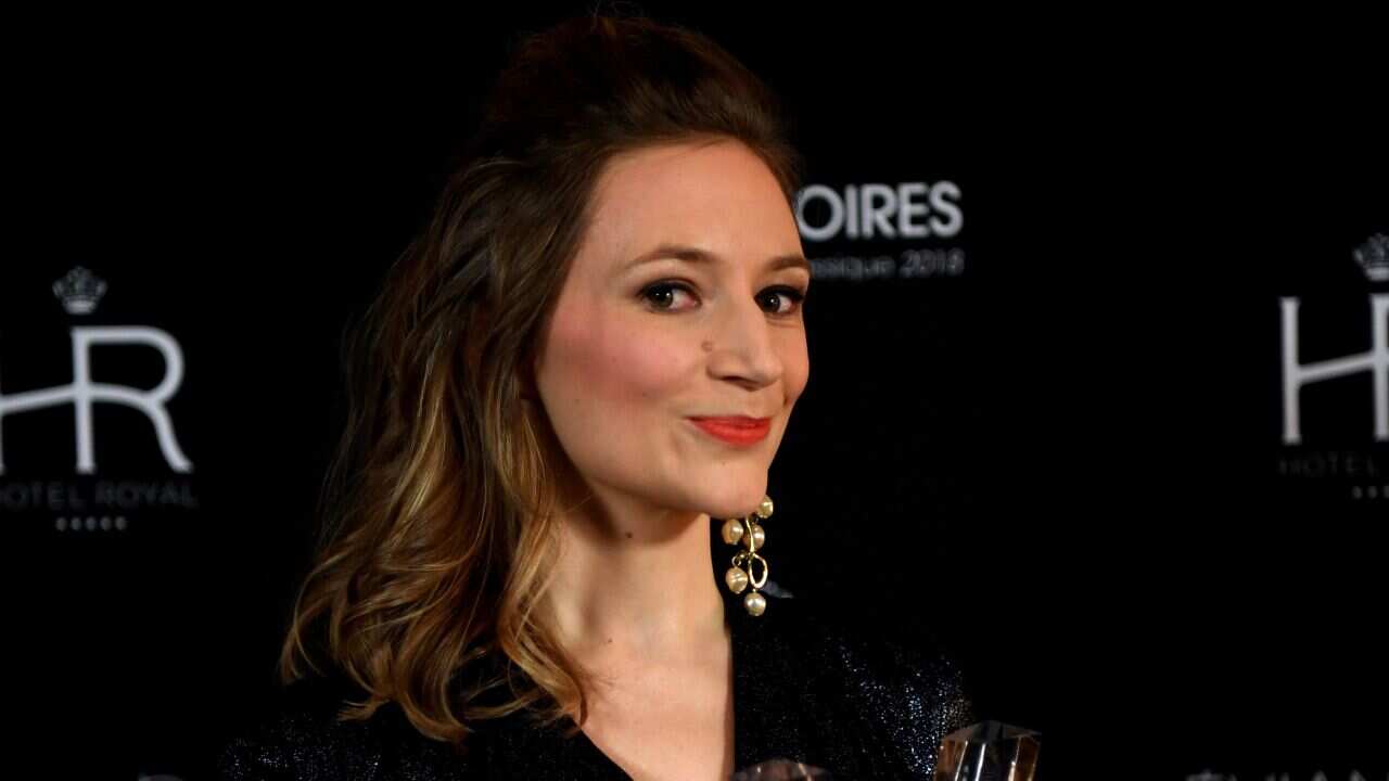 Image for read more article 'LISTEN MORE'