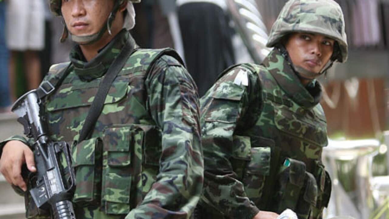 thai_police_100428_L_aap_226010310