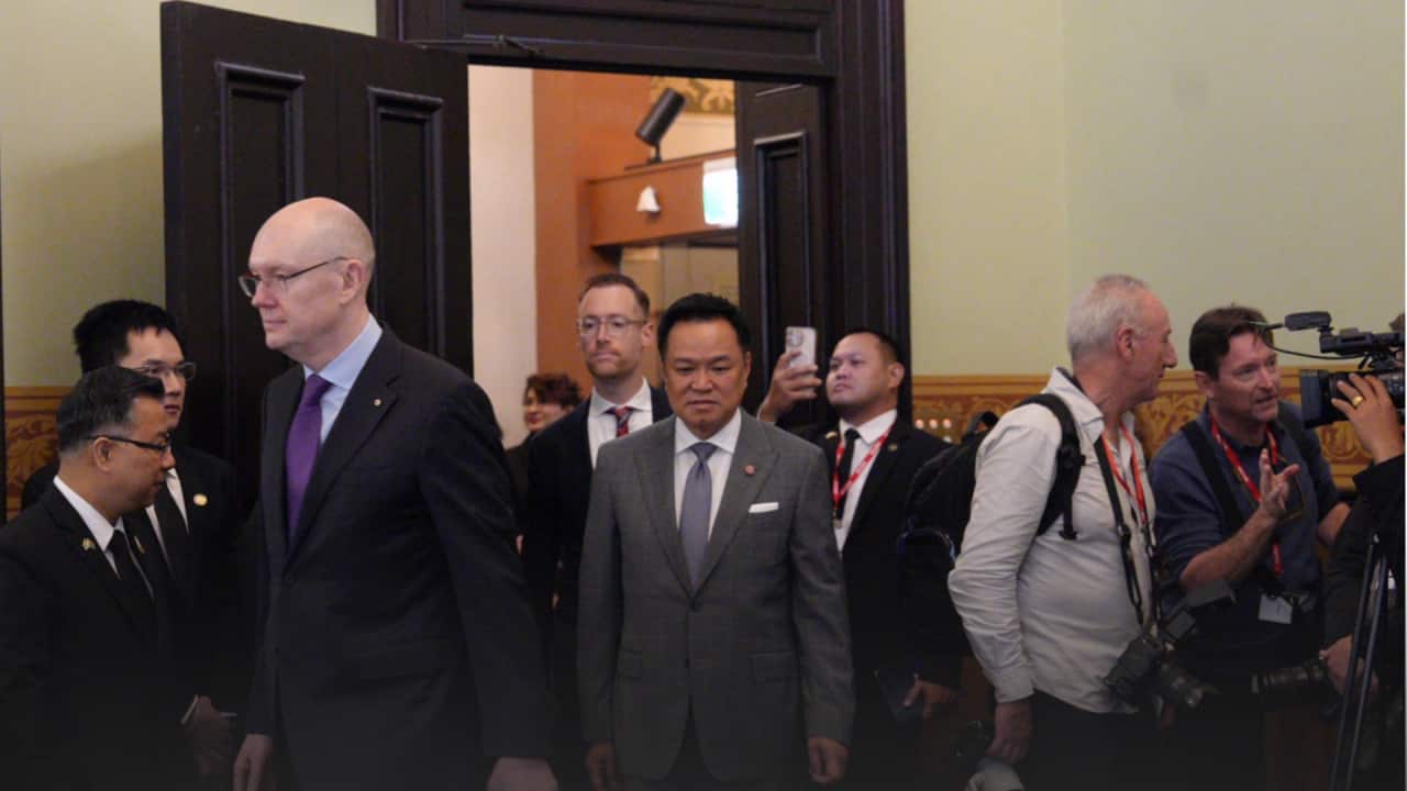 Thai PM of ALC Header Cutout.png