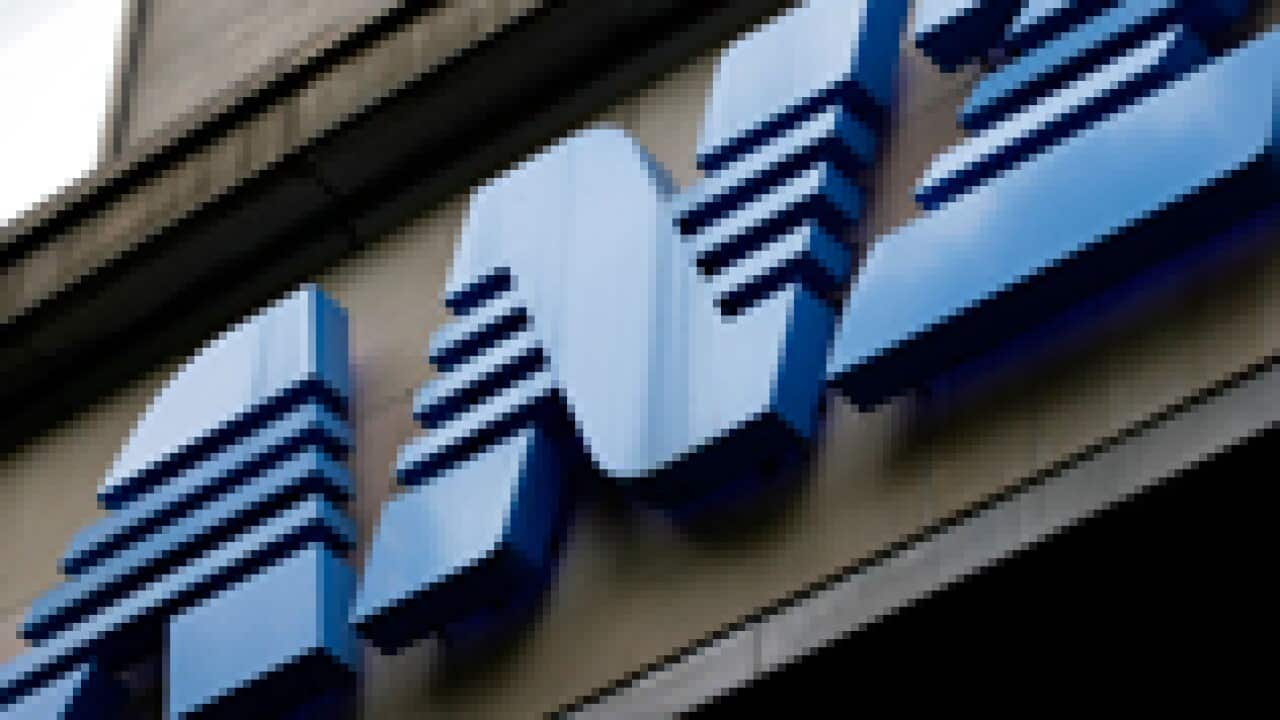 ANZ_bank_L_100414_aap_1681947618