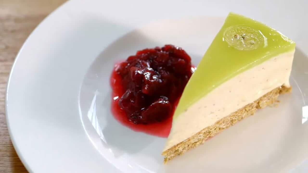 Green gooseberry jelly cheesecake with red gooseberry compote