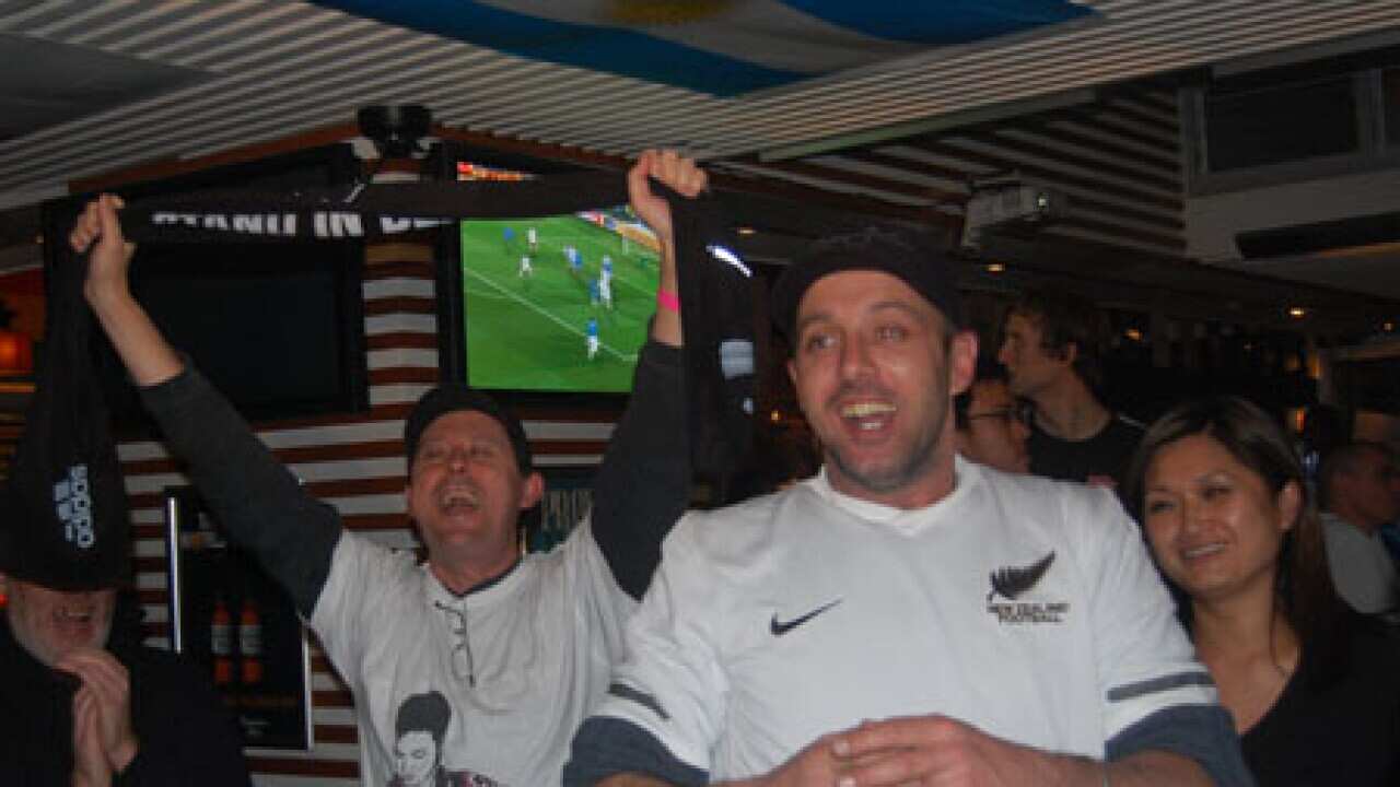 NZFANS_B_SBS_100625_755030619